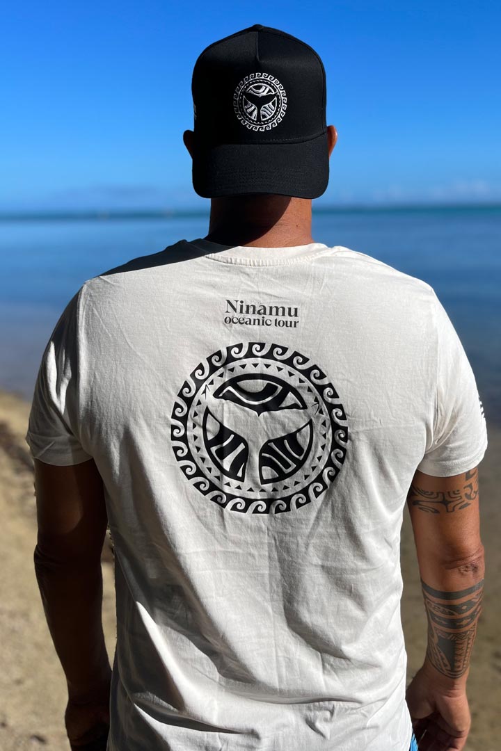 ninamu-oceanic-tour-shop-tshirt-white